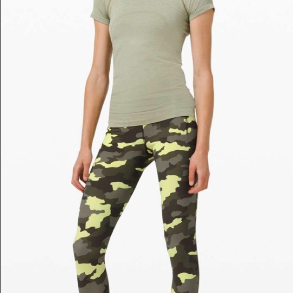 Lululemon Swift Speed HR 28 inch in Camo